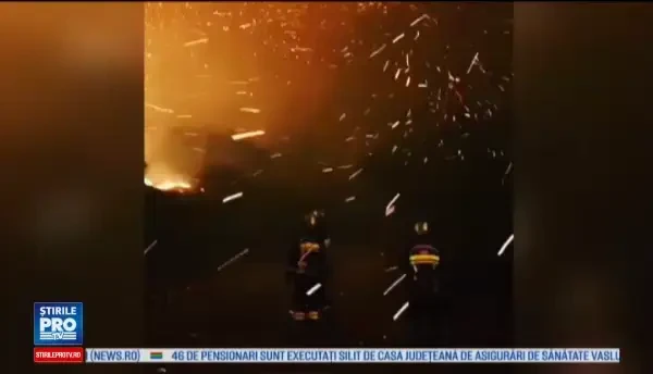 Focul continua sa faca ravagii in Franta, in zona statiunilor turistice de la Mediterana. 12.000 de persoane, evacuate