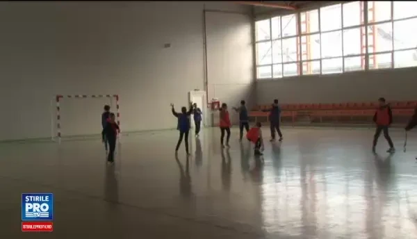 Ministrul Educatiei vrea cu orice pret manual de SPORT, desi recunoaste ca nu va fi citit de elevi. Ce va contine cartea