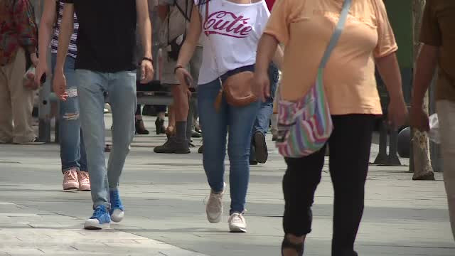 Peste jumatate dintre romani sunt supraponderali sau obezi. Mentalitatea "grasa si frumoasa", un mare pericol pentru sanatate