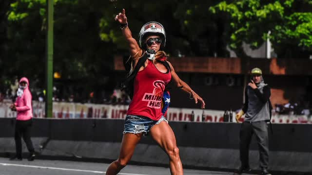 Venezuela, la un pas de razboi civil. Duminica va avea loc un vot decisiv pentru viitorul tarii