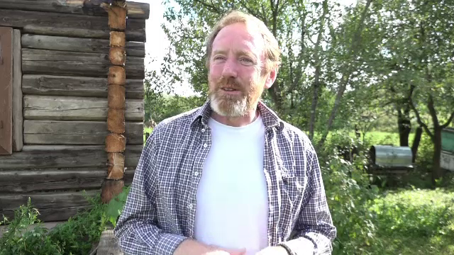 Irlandezul Peter Hurley, stabilit in Romania acum 20 de ani, promoveaza mestesugurile romanesti in Tara Lapusului