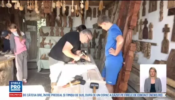 Irlandezul Peter Hurley, stabilit in Romania acum 20 de ani, promoveaza mestesugurile romanesti in Tara Lapusului