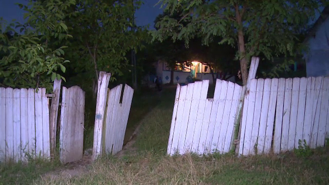 Un barbat din Vaslui este suspectat ca si-a ucis sotia, mama a patru copii. Vecin: "O fugarea dupa bautura, tigari"