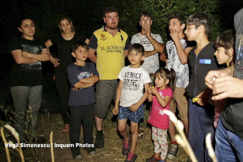 Politisti si jandarmi au descins la o tabara de refugiati din Timisoara. "Vreau doar sa ajung la o tara din vestul Europei"