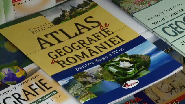 Schimbari importante pentru elevii de clasa a V-a. Ce va lipsi din manualele de Lb. Romana: "Si-asa se promoveaza tocitul"