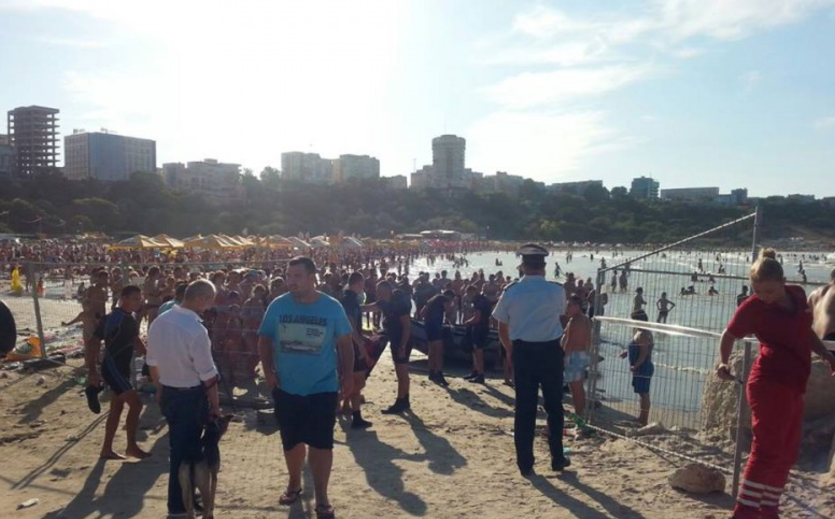 Un barbat de 58 de ani a murit inecat la Constanta. Salvamarii l-au adus la tarm