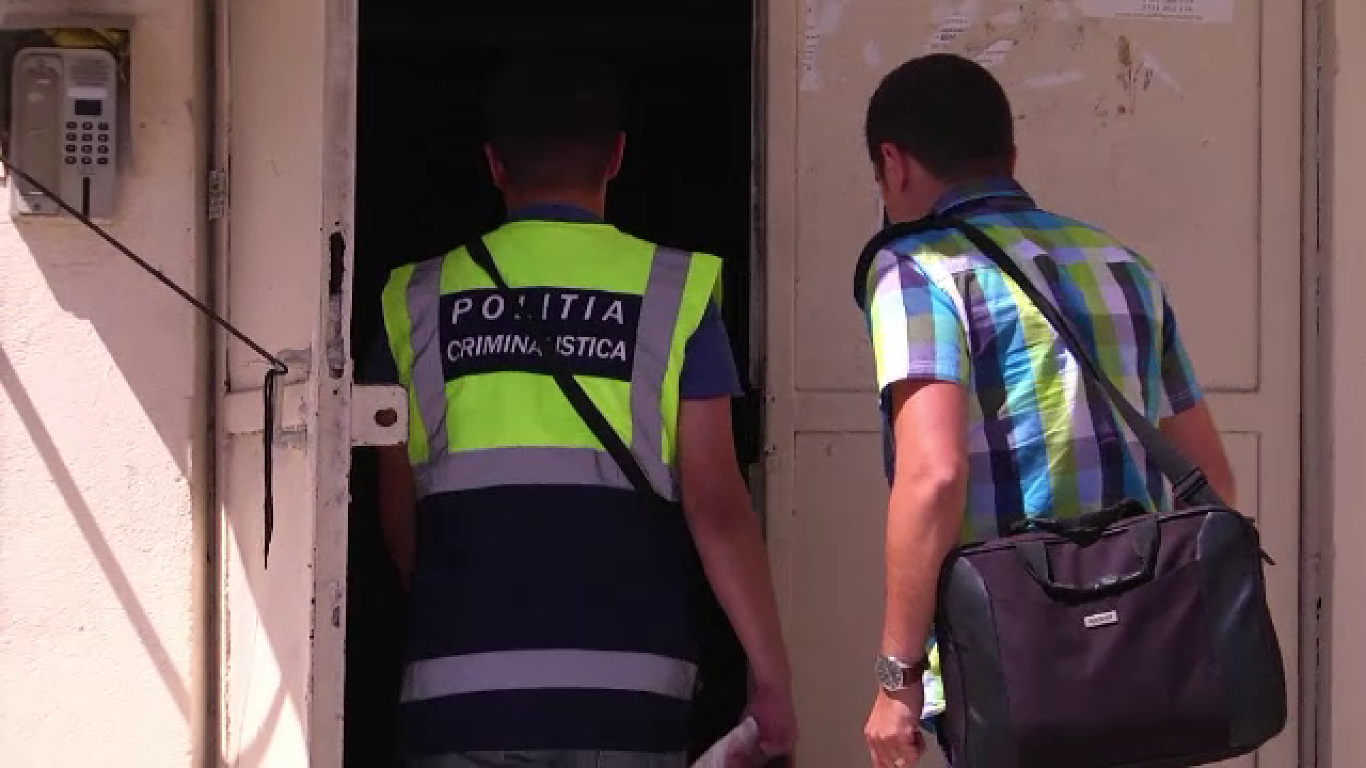 O batrana care era internata intr-un azil a fost gasita moarta in propriul apartament. Vecina: "Nu si-a mai facut insulina"