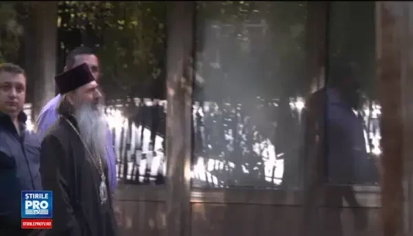 Arhiepiscopul Teodosie al Tomisului vrea sa fie cercetat in libertatea. Cum s-a prezentat in fata judecatorilor