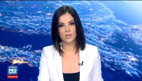 Angajatii unei redactii din Australia s-au trezit cu un piton ascuns dupa computere. Ce s-a intamplat dupa aceea