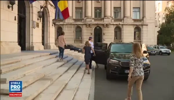 In 4 zile 700 de politisti au cerut pensionarea. Ministerul de interne face un pas inapoi in scandalul pensiilor din Aparare