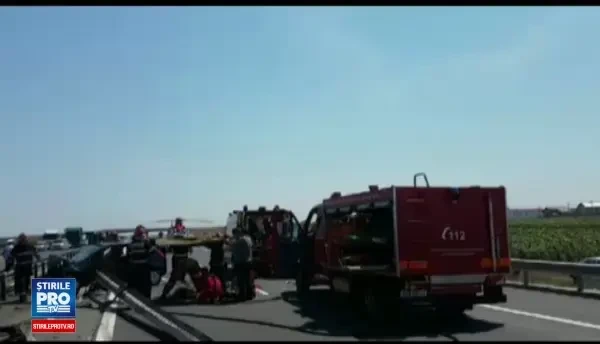 Salvaţi de poliţistul care a ajuns primul la locul accidentului