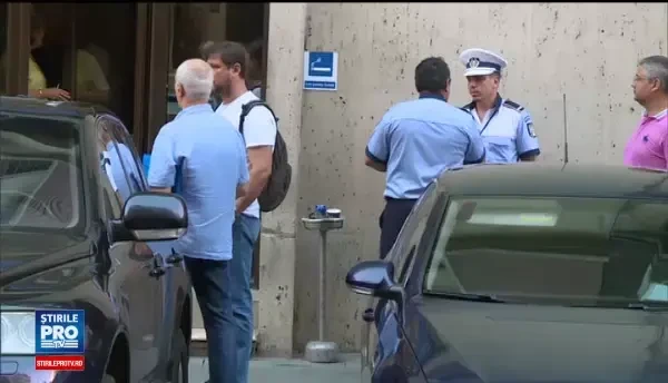 OUG care plafonează pensiile militarilor are o nouă formă. Cum se vor calcula