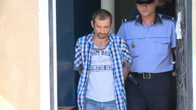 Bărbat, arestat pentru că și-ar fi violat fiicele de 6 si 9 ani