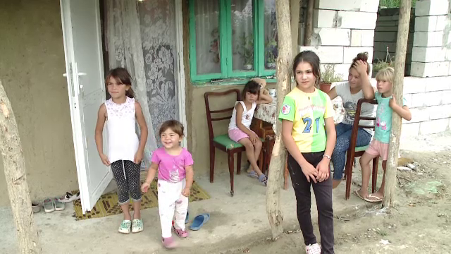 O femeie care își crește singură cei șase copii are nevoie de ajutor