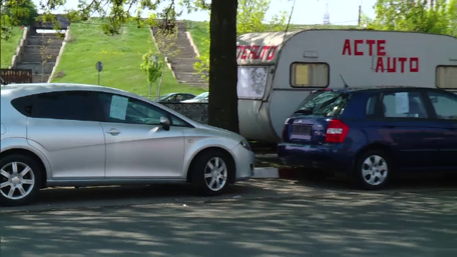 Guvernul a decis când vor fi restituiți banii pentru taxele auto plătite în ultimii 10 ani