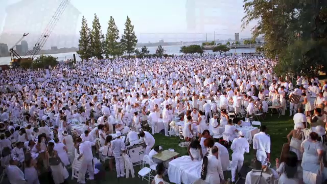 Evenimentul "Cină în alb", în premieră, în România. Regulile stricte pe care le urmează