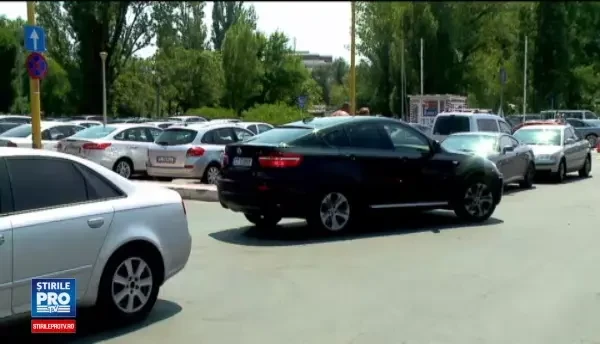 230.000 de turiști pe litoral, în acest weekend. Plajele au fost aglomerate și la orele prânzului