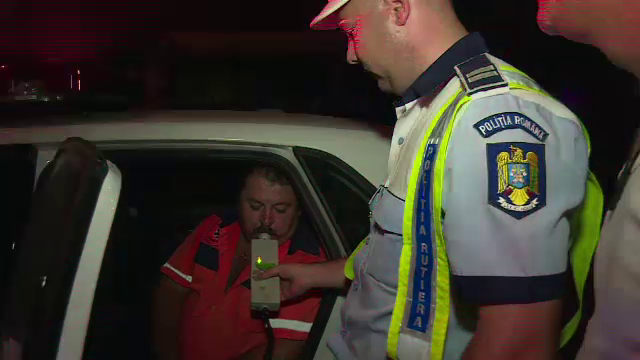 O ambulanţă a lovit mortal un bărbat din Târgovişte. Rudele victimei au sărit la bătaie