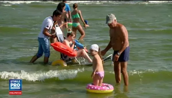 Prima plajă pentru persoanele cu dizabilități, inaugurată la Mamaia