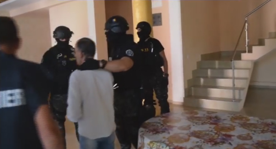 Italian căutat pentru crimă organizată, prins într-un sat din România după 9 ani