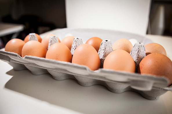 Scandalul ouălor contaminate cu Fipronil. Autoritățile române susțin că marfa contaminată nu a ajuns în comerţ