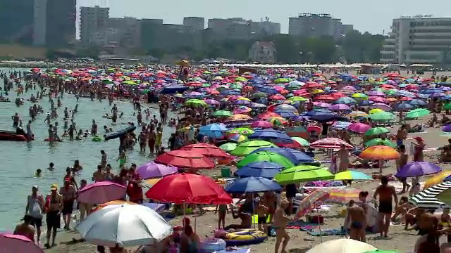 Weekend prelungit pe litoral. Hotelierii anunţă un grad de ocupare de 100%