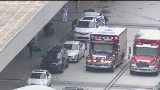 Avion întors la sol, după ce stewardeselor li s-a făcut rău în timpul cursei