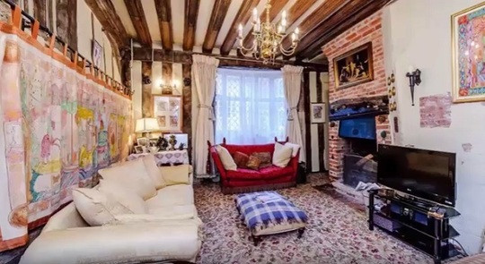 Casa unde a luat naștere personajul Harry Potter, scoasă la vânzare. Prețul cerut