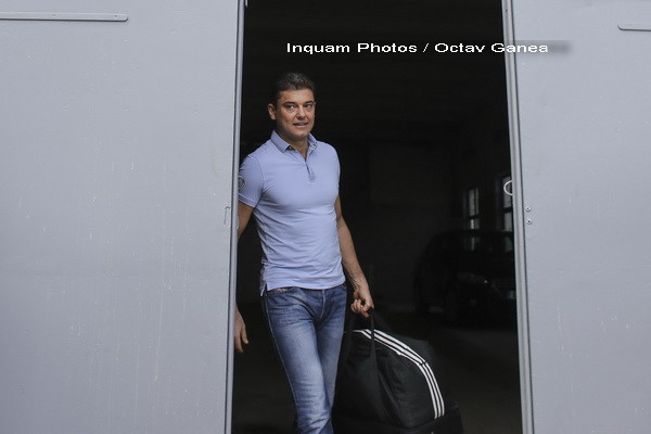 Fostul ministru Sebastian Vlădescu, acuzat că ar fi luat mită 1 MILION de euro