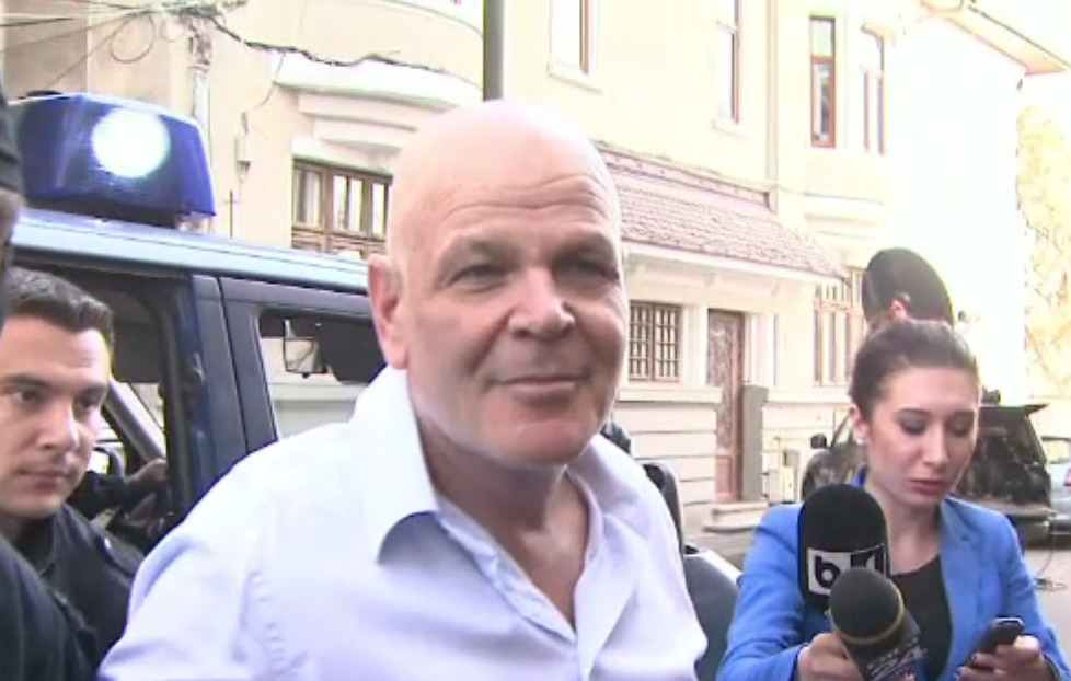 Încă un personaj cu probleme penale dispare miraculos, deşi era supravegheat de poliție