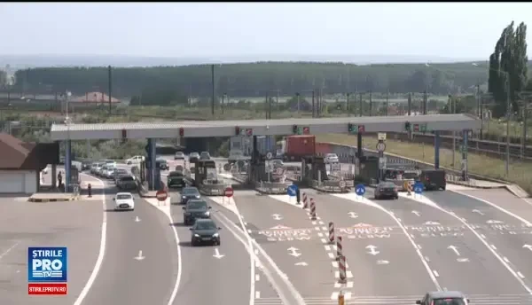 Plata cash a taxei de pod la Fetești, suspendată dacă se vor forma cozi