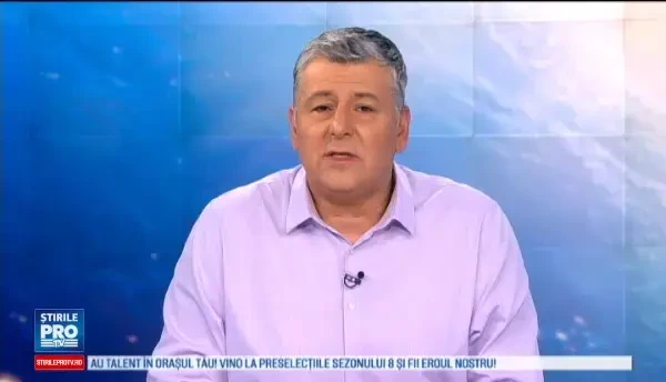 Momentul în care o șoferiță cade de la etajul 7 al unei parcări cu tot cu mașină. A încurcat frâna cu acceleraţia