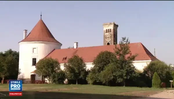 Castelul Banffy, supranumit Versailles-ul Transilvaniei, va fi restaurat de arhitecți renumiți