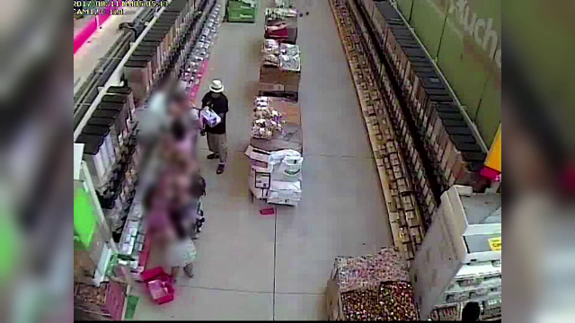 Hoț filmat de camere în Craiova. Cum a furat două telefoane din rucsacul unei femei