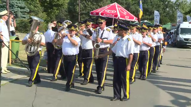 Ziua Marinei în Herăstrău. Cadoul care i-a scandalizat pe bucureșteni