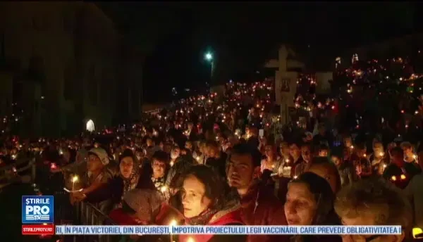 Peste 40.000 de credincioși s-au închinat la icoana făcătoare de minuni. Unde se află