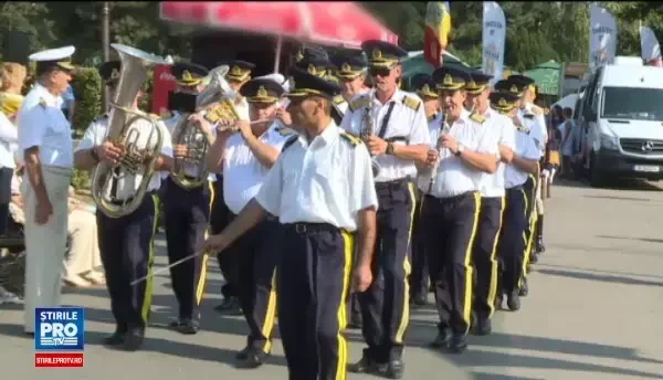 Ziua Marinei în Herăstrău. Cadoul care i-a scandalizat pe bucureșteni