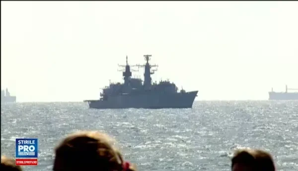 Ce spun analiştii militari despre navele de lupta prezentate de Ziua Marinei: nişte vechituri