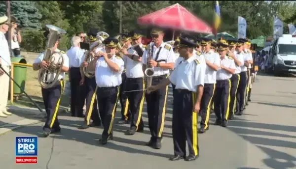 Ziua Marinei în Herăstrău. Cadoul care i-a scandalizat pe bucureșteni