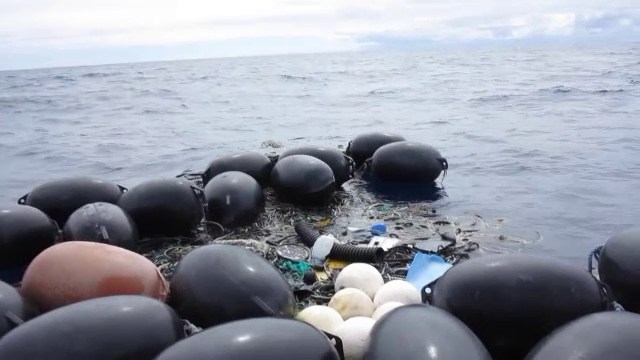 ”Groapa de gunoi” din Pacific descoperită de americani. Explicația pentru fenomenul bizar