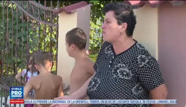 Un șofer din Dâmbovița a pierdut controlul volanului și izbit un gard