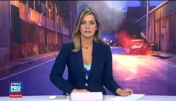 Două mașini s-au făcut scrum în Târgoviște