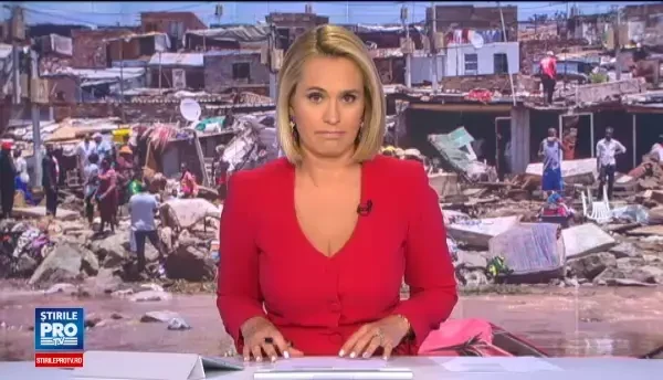 Sute de turiști, salvați de elefanți în inundațiile din Nepal