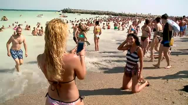 Prețurile de pe litoral sunt în cădere liberă. Când scad cu 35 %