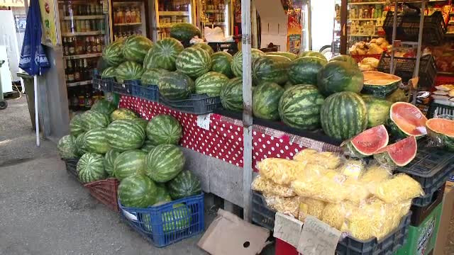 Vânzătorii de pepeni ignoră complet legea privind etichetarea