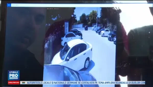 A pus mâna pe trei mașini de lux și le-a avariat pe toate