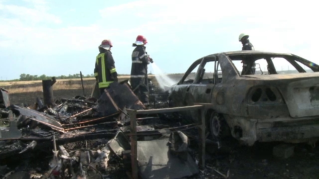 Incendiu de vegetație la marginea Craiovei: 8 vehicule, distruse de flăcări