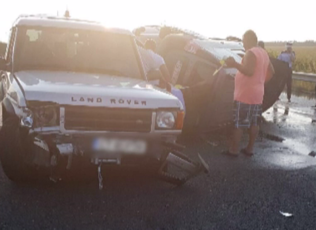 Blocaj pe A2, după ce un șofer băut a intrat în două autovehicule