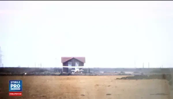 Un avion cu două persoane la bord s-a prăbușit în județul Iași. Pilotul a murit. FOTO