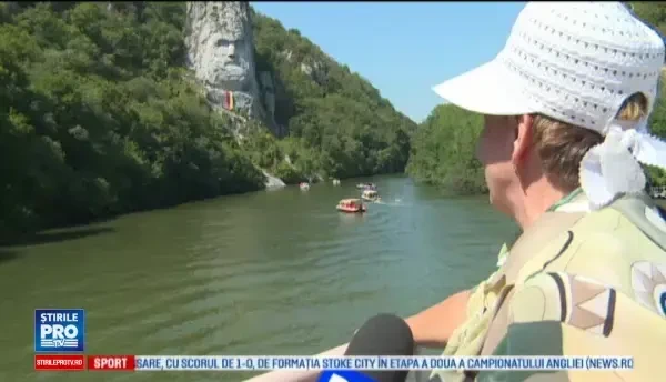 Avram Iancu continuă aventura de a străbate înot Dunărea de la izvor la vărsare